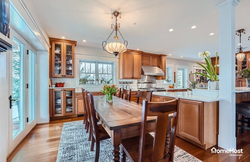 Boulder House | Family-Friendly Getaway, 10-min to Downtown, Trails & More!