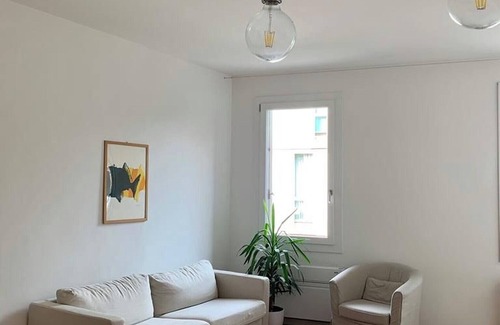 Vicenza Apartment | Family-Friendly Holiday Apartment 'Quartiere 11' with A/C & Wi-Fi