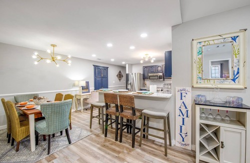 Mary Esther House | Family-friendly home with heated salt pool min from the beach