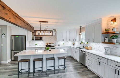 Springfield House | Family-Friendly Home w/Yard: 27 Mi to Nashville!