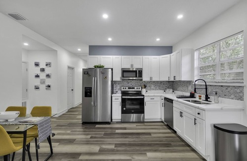 Sanford House | Family friendly home in Sanford