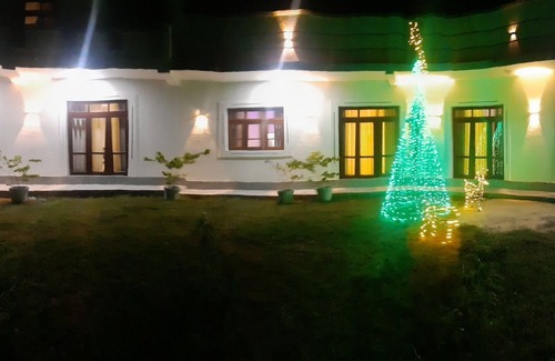 Negombo House | Family friendly homestay in lush greenery village in muthurajawela wetlands