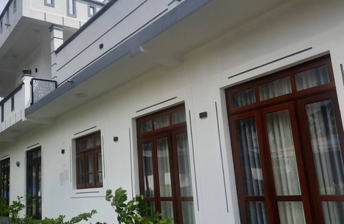 Negombo House | Family friendly homestay in lush greenery village in muthurajawela wetlands