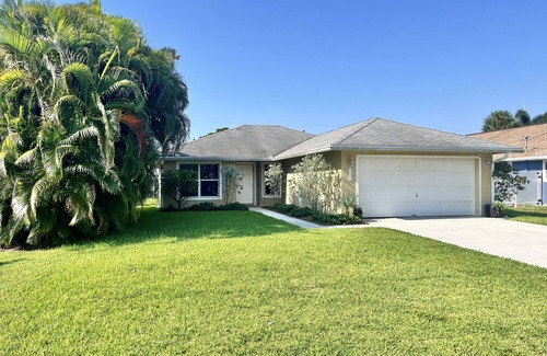 North Palm Beach Heights House | Family-friendly home near Downtown, Stadium, & Beaches.