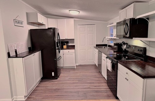 Beaufort House | Family-friendly home. Pets Yes!