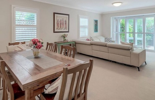 Cremorne Apartment | Family Friendly Home w/ Sydney At Your Doorstep