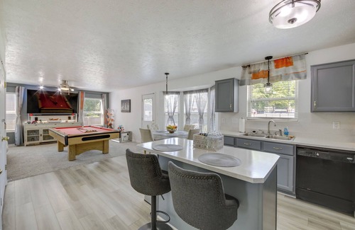 Wayne House | Family-Friendly Indianapolis Home w/Fenced Yard