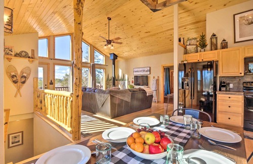 Indian Mountain Cabin | Family-Friendly Jefferson Cabin w/Fire Pit!