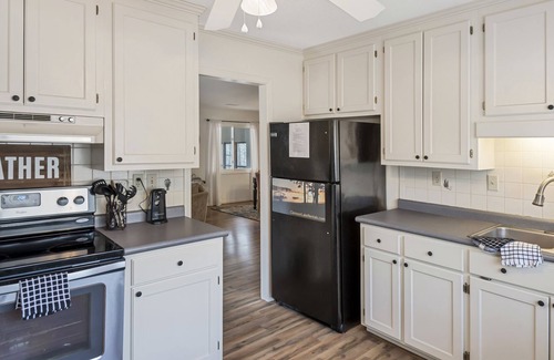Seneca House | Family Friendly Lake Hartwell Bungalow Near Clemson University