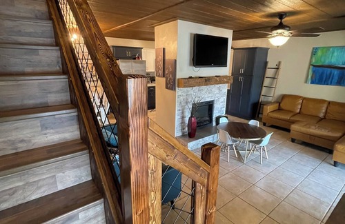 Cullman House | Family Friendly Lake House