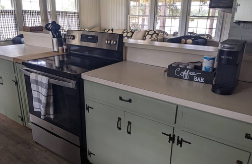 Manning House | Family Friendly Lake Oasis