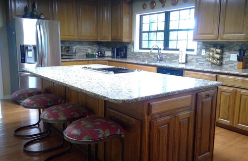 Clinton House | Family Friendly Lakefront House on Greers Ferry Lake 1/2 mile to Marina, Boating