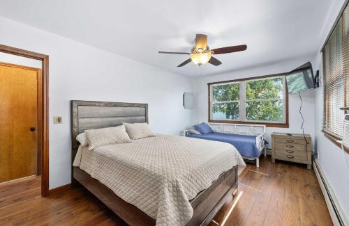 Warsaw House | Family-Friendly Lakehouse with Firepit and Dock