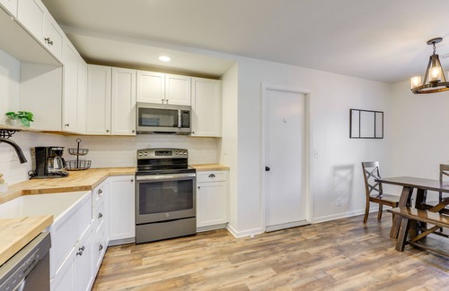 Lincoln House | Family-Friendly Lincoln Home w/Sandbox & Grill!