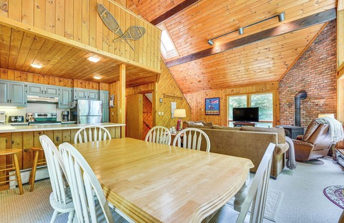 Ludlow Cabin | Family-Friendly Ludlow Cabin on Lake Pauline!
