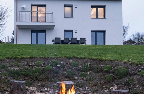 Gellinghausen House | Family-friendly luxury holiday home with spa & panoramic view