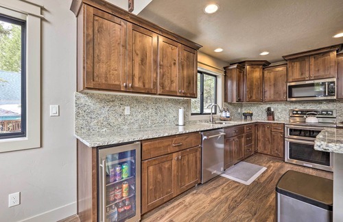 McCall Cabin | Family-Friendly McCall Cabin: Pool Access & Bikes