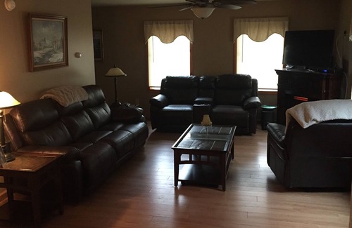 Warrensburg House | Family Friendly Mountain View home now open for winter dates Gore Mt 25 min