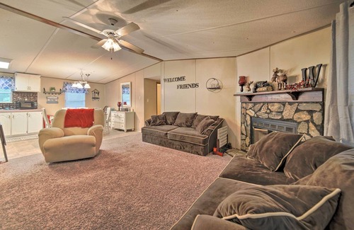 La Follette House | Family-Friendly Norris Lake Home w/ Fire Pit!
