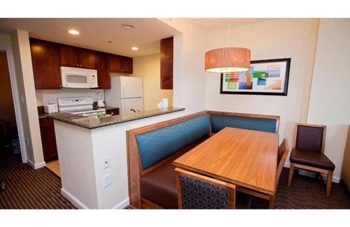 Townsite Condo | Family friendly ocean side view steps away from the beach