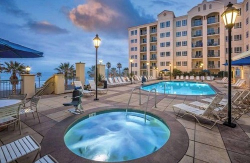 Townsite Condo | Family friendly ocean side view steps away from the beach