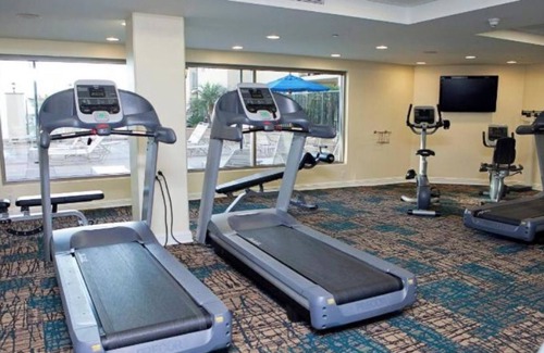 Townsite Condo | Family friendly ocean side view steps away from the beach
