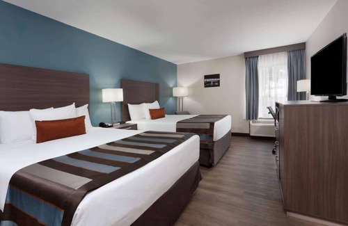 Florida Central Atlantic Coast Hotel | Family-Friendly Orlando Stay Near Celebration, Magic Kingdom & Dining at Disney