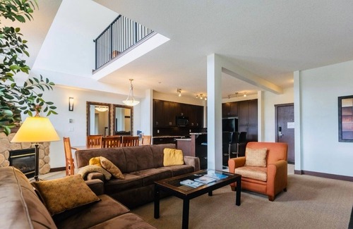 East Kootenay Condo | Family-Friendly Penthouse with Valley Views