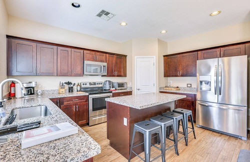 Deer Valley House | Family-Friendly Phoenix Retreat w/Fenced Yard!