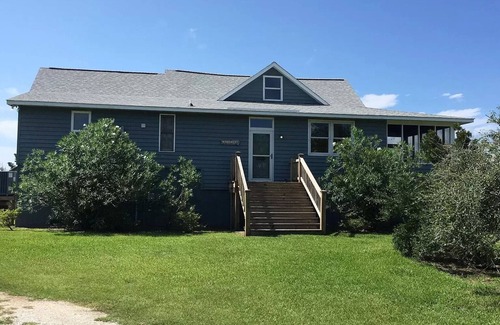 Carteret County House | Family-Friendly Private Waterfront Getaway!