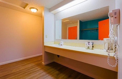 Seaside Hotel | Family-Friendly Property Near Coast, Explore Seaside Promenade, Free Bikes