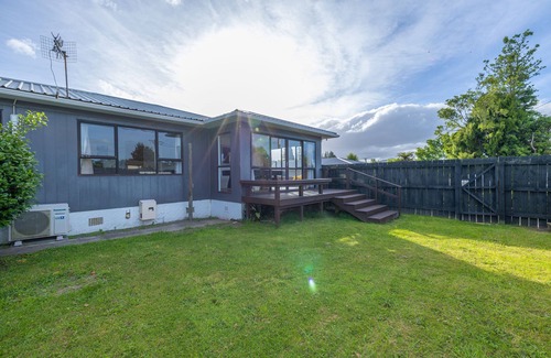 Lynmore House | Family Friendly Quiet, Cozy, Safe Stay in Rotorua+Free wifi759Mbps+Pool Table