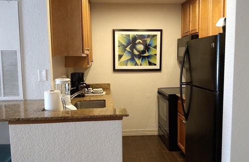 Las Vegas Condo | Family friendly resort with 2 BR/2 BA suites just 1 1/2 blocks off the Strip