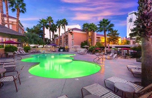 Las Vegas Condo | Family friendly resort with 2 BR/2 BA suites just 1 1/2 blocks off the Strip