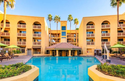 Camelback East Apartment | Family-Friendly Resort with Lazy River, Spa & Mini Golf Near Downtown Phoenix