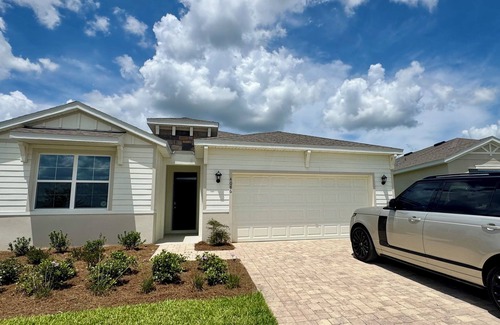 Fellowship House | Family-friendly, Spacious 4-bedroom Retreat Near World Equestrian Center.