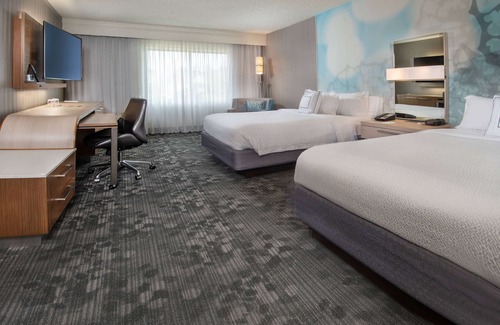 Norcross Hotel | Family Friendly Stay in Norcross! 3 Pet Friendly Units, Free Parking, Pool & Gym