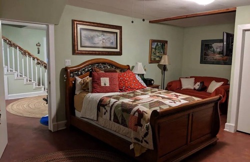 Bellville Other | Family friendly Sunnybrook Farm with very friendly farm animals