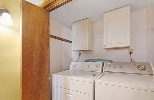 Village at Camelback House | Family-friendly townhome w/shared hot tub, indoor pool, central AC - near slopes