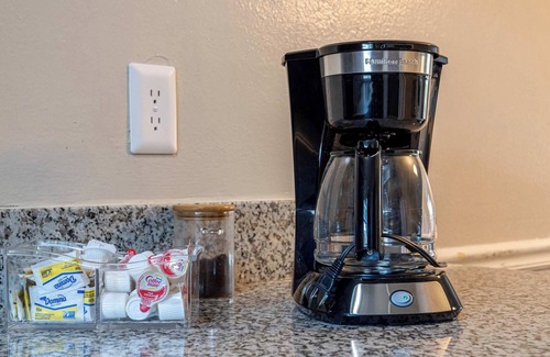 University House | Family Friendly Townhome near USF