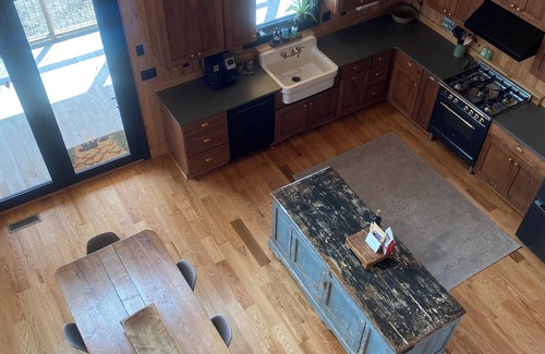 Black Mountain House | Family friendly modern cabin with extensive Mountain Views