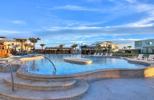 Corpus Christi Condo | Family Friendly Condo w/Gulf Views-Private Walkable Beach Access, Pool Onsite!