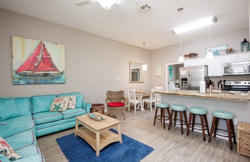Corpus Christi House | Family-friendly beauty is located just Across the Street from the Beach!