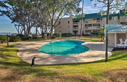 Palmetto Dunes Apartment | Family-Friendly Condo with Pools and Tennis Courts!