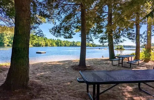 Moultonborough House | Family friendly~Lake Kanasatka~Trout Pond~Kayaks