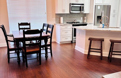 Mount Pleasant House | Family Friendly Getaway