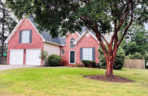 Mount Pleasant House | Family Friendly Getaway