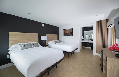 Rehoboth Beach Hotel | Family-friendly Stay near Dewey Beach with Free Parking & Weekend B'fast