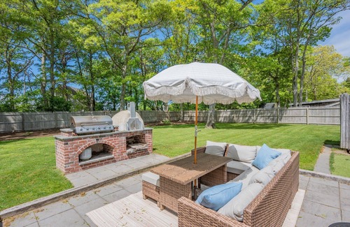 South Yarmouth House | Family-Friendly Cape Cod Home Walk to Baseball Field, Dog Friendly, Linens Included