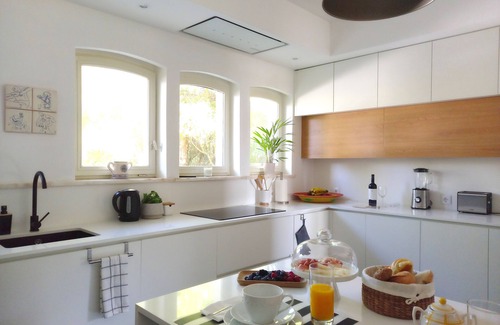 Sao Pedro de Penaferrim Villa | Family-Friendly Villa in Sintra Surrounded by Nature